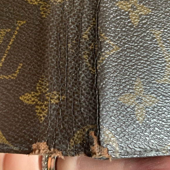 Authentic well-used Louis Vuitton Monogram iPhone XS Max folio case - Picture 3 of 7